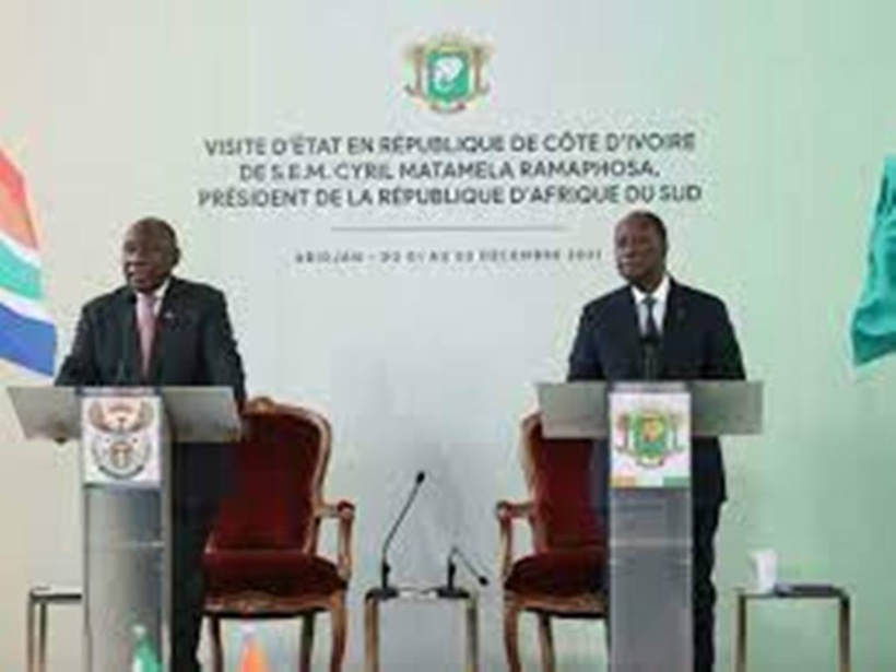 En Côte d'Ivoire, le président sud-africain Ramaphosa resserre les liens avec Ouattara En Côte d'Ivoire, le président sud-africain Ramaphosa resserre les liens avec Ouattara