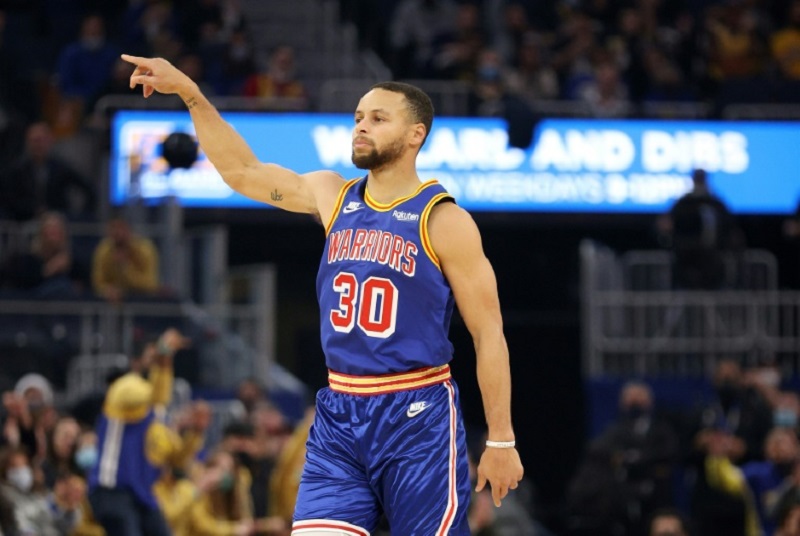 NBA: les Warriors éclipsent les Suns, les Clippers éteignent les Lakers