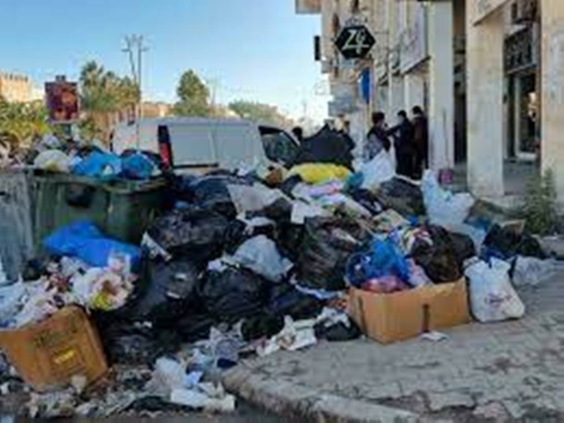 Tunisie: la ville de Sfax confrontée à une accumulation des déchets Tunisie: la ville de Sfax confrontée à une accumulation des déchets