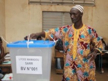 Jour de vote à Bamako, ce 24 novembre 2013. AFP PHOTO / HABIBOU KOUYATE Jour de vote à Bamako, ce 24 novembre 2013. AFP PHOTO / HABIBOU KOUYATE