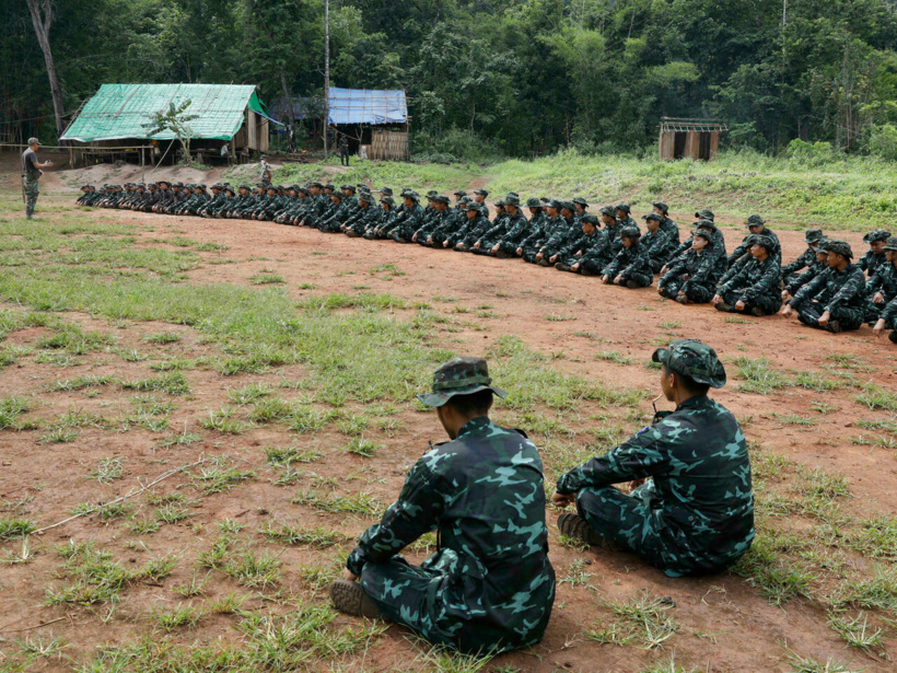 "Je ne pouvais pas tuer des innocents": en Birmanie, des militaires choisissent de faire défection