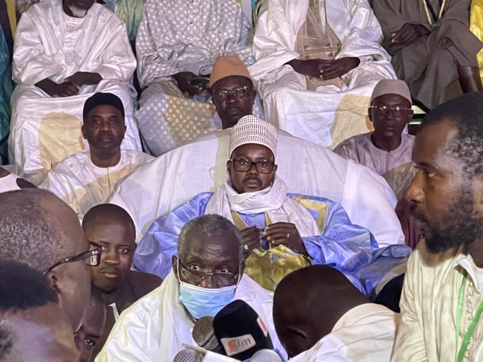 Serigne Bassirou Abdou Khadre aux disciples mourides : « Arrêtez de suivre les politiciens, ils ne valent pas la peine"