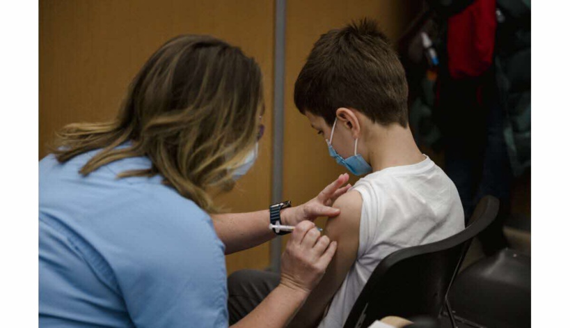 Covid en France: le comité d'éthique approuve l'ouverture de la vaccination à tous les 5-11 ans Covid en France: le comité d'éthique approuve l'ouverture de la vaccination à tous les 5-11 ans