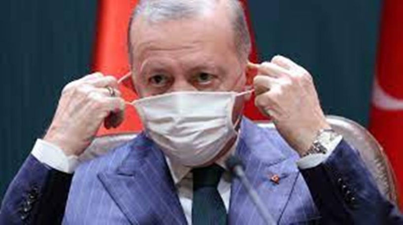 Au sommet Turquie-Afrique, Erdogan promet 15 millions de doses de vaccin au continent