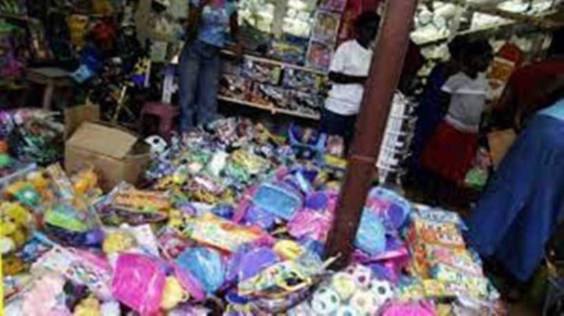 Gabon: à Libreville, c’est la chasse aux cadeaux de Noël