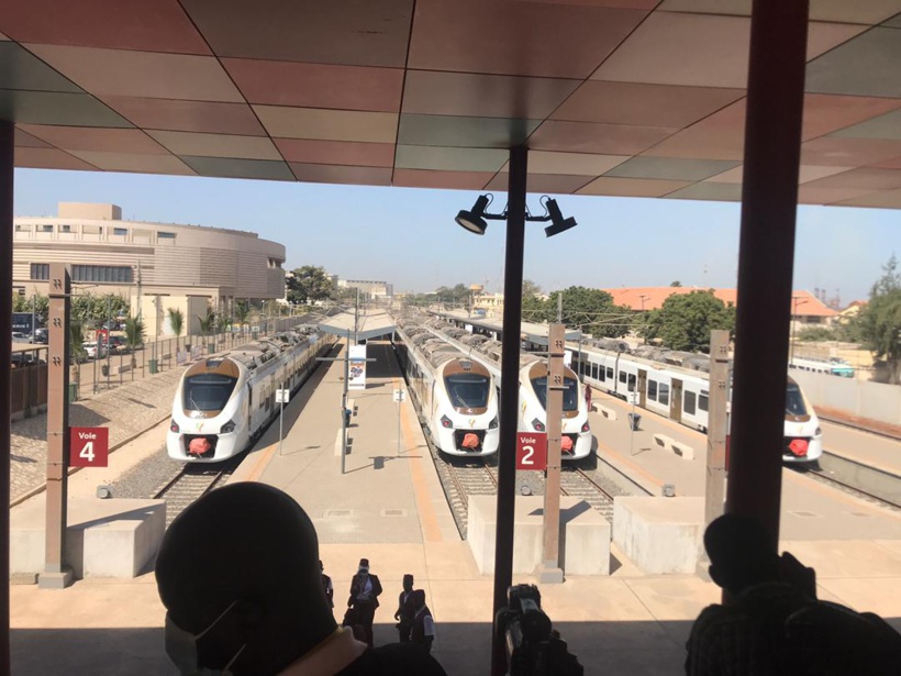 Inauguration TER : les premières images de la mise en circulation du train sur les rails Inauguration TER : les premières images de la mise en circulation du train sur les rails