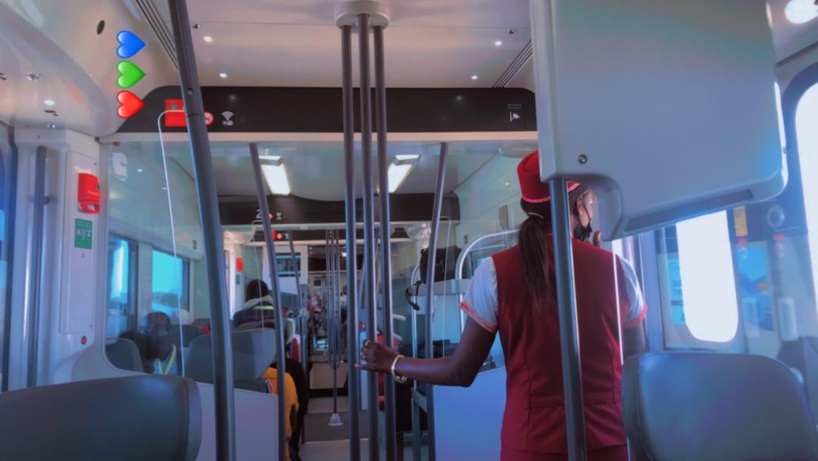 Inauguration TER : les premières images de la mise en circulation du train sur les rails Inauguration TER : les premières images de la mise en circulation du train sur les rails