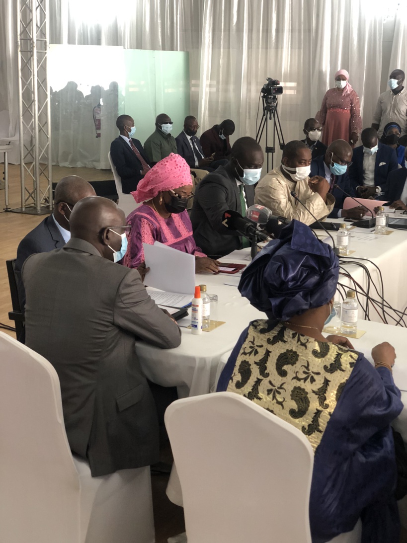 Rapport ITIE 2020: les industries extractives ont injecté 167 milliards dans le budget du Sénégal Rapport ITIE 2020: les industries extractives ont injecté 167 milliards dans le budget du Sénégal