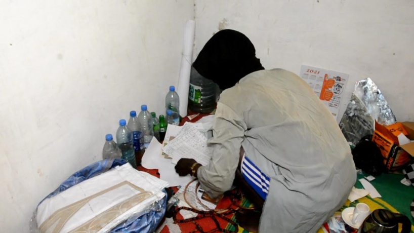 Un charlatan tente d’avoir des rapports sexuels avec une femme mariée et reconnait les faits Un charlatan tente d’avoir des rapports sexuels avec une femme mariée et reconnait les faits