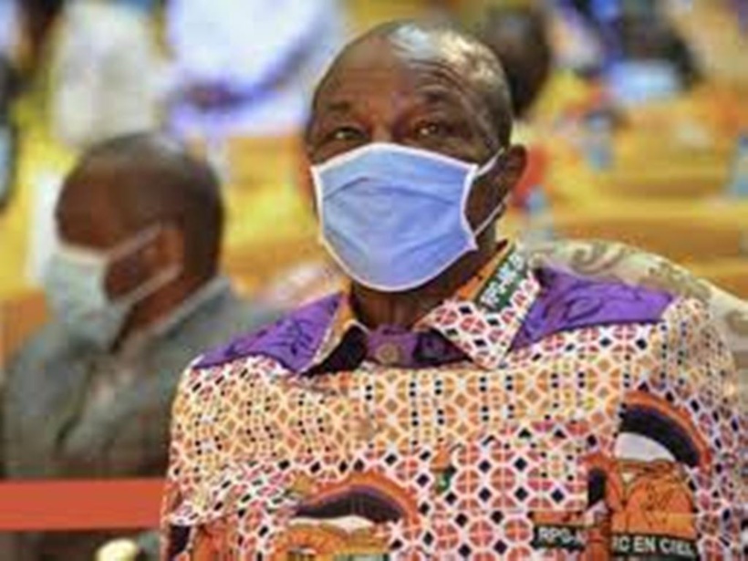 Guinée: les proches d'Alpha Condé soulagés qu'il puisse se faire soigner hors du pays Guinée: les proches d'Alpha Condé soulagés qu'il puisse se faire soigner hors du pays