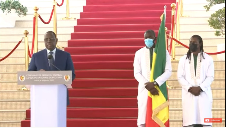 Macky Sall sans détour avec Aliou Cissé et ses joueurs: « nous ne voulons pas d’une finale mais de la coupe »