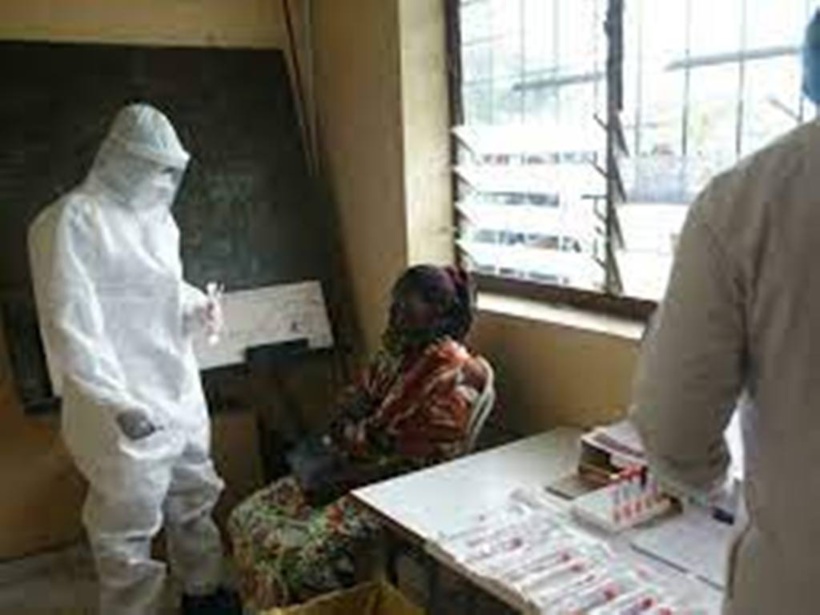 Gabon: le variant Omicron représente de 20 à 25% des personnes contrôlées positives au Covid-19 Gabon: le variant Omicron représente de 20 à 25% des personnes contrôlées positives au Covid-19