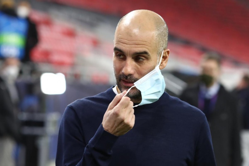 Gros cluster à Manchester City: Guardiola et 20 autres personnes positives au Covid-19 Gros cluster à Manchester City: Guardiola et 20 autres personnes positives au Covid-19