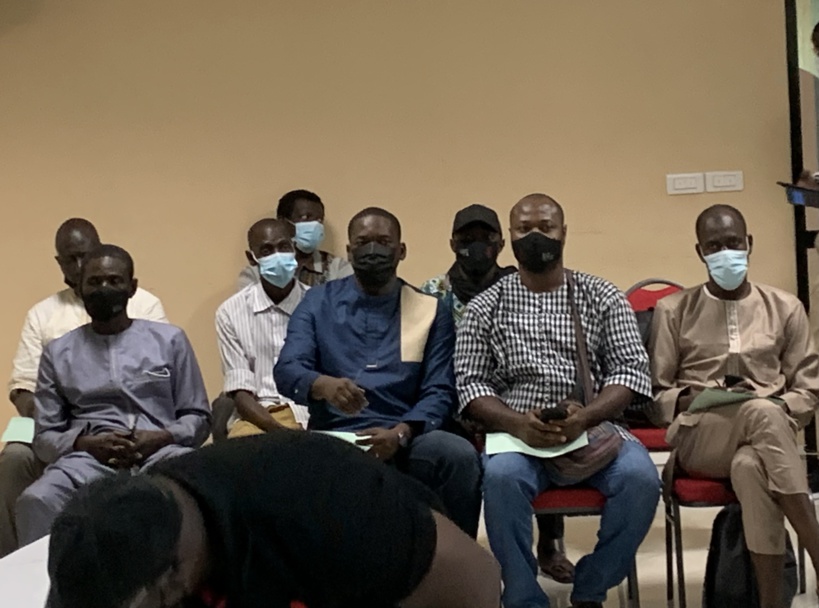 Scandale Poste Finances: la société civile apporte son soutien au SNTPT et appelle à la mobilisation générale Scandale Poste Finances: la société civile apporte son soutien au SNTPT et appelle à la mobilisation générale