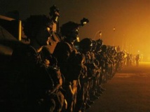 Soldats français sur le tarmac de l'aéroport de Bangui, le 10 décembre 2013. REUTERS/Emmanuel Braun Soldats français sur le tarmac de l'aéroport de Bangui, le 10 décembre 2013. REUTERS/Emmanuel Braun