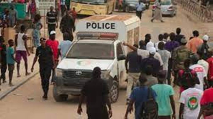 Linguère : le chef de village de Mbelkadial tue un jeune à coups de machette Linguère : le chef de village de Mbelkadial tue un jeune à coups de machette