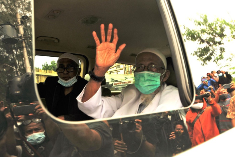 Indonésie: un leader islamiste condamné à quinze ans de prison pour son rôle dans les attentats de Bali Indonésie: un leader islamiste condamné à quinze ans de prison pour son rôle dans les attentats de Bali