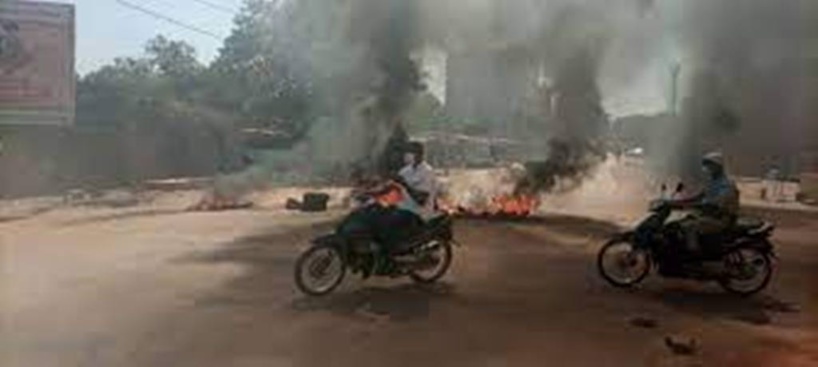 Burkina: rassemblements interdits et manifestants dispersés à coups de gaz lacrymogène