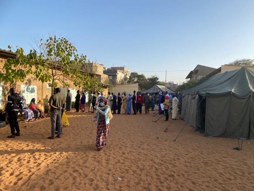 Lycée LPA: le vote n'a pas démarré faute de bulletin de Wallu Sénégal et d'encre Lycée LPA: le vote n'a pas démarré faute de bulletin de Wallu Sénégal et d'encre