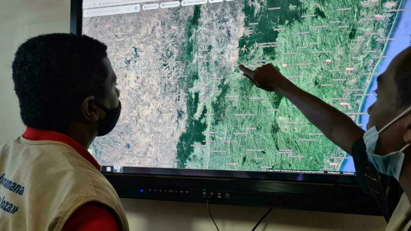 Inondations à Madagascar: la RN2, axe fondamental du pays, coupée Inondations à Madagascar: la RN2, axe fondamental du pays, coupée