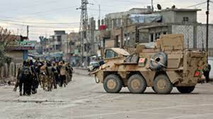 Syrie : les forces kurdes et le groupe EI entament des négociations autour des combats dans une prison