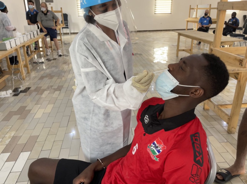 Tous les joueurs gambiens testés négatifs à 48 heures du match contre le Cameroun Tous les joueurs gambiens testés négatifs à 48 heures du match contre le Cameroun