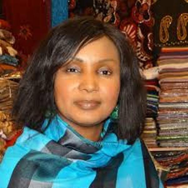 Kara se sépare de sa gambienne de Suède qui ne compte pas se laisser faire