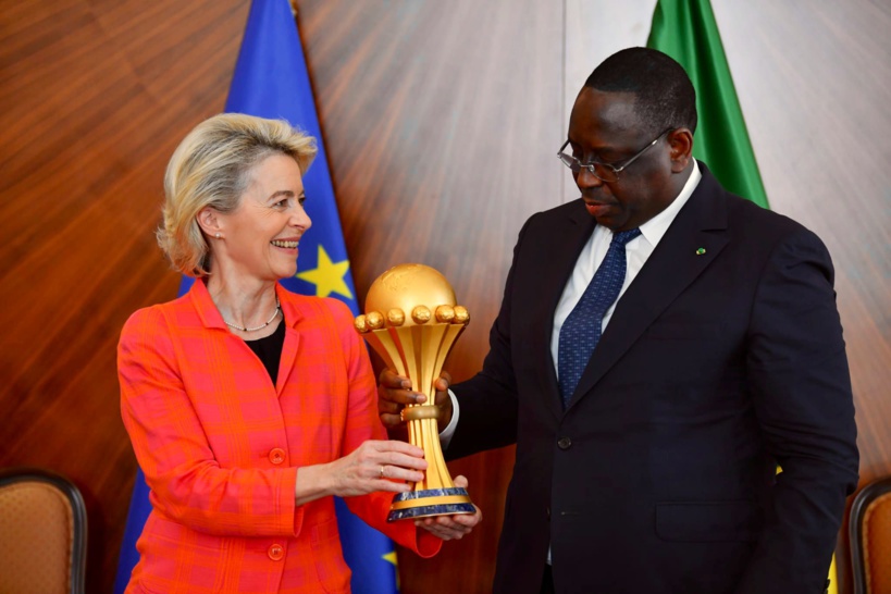 Vie chère et crise scolaire: ce sacre des « Lions » qui a anesthésié tout un peuple Vie chère et crise scolaire: ce sacre des « Lions » qui a anesthésié tout un peuple