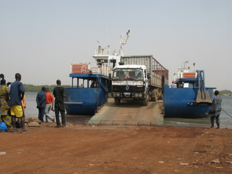 Reprise du blocus de la traversée gambienne: les transporteurs sénégalais ne lâchent pas du lest Reprise du blocus de la traversée gambienne: les transporteurs sénégalais ne lâchent pas du lest