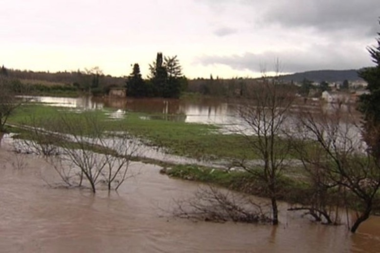 Pluies intenses dans le Var : 2 morts et une personne portée disparue Pluies intenses dans le Var : 2 morts et une personne portée disparue