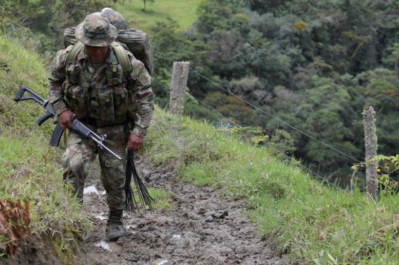 Colombie: 23 dissidents des ex-FARC abattus dans une opération militaire Colombie: 23 dissidents des ex-FARC abattus dans une opération militaire