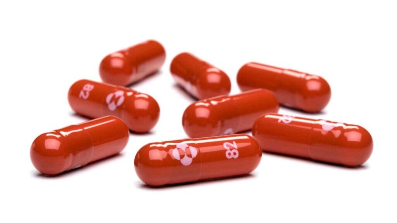 Covid-19: l'OMS recommande la pilule de Merck sous conditions