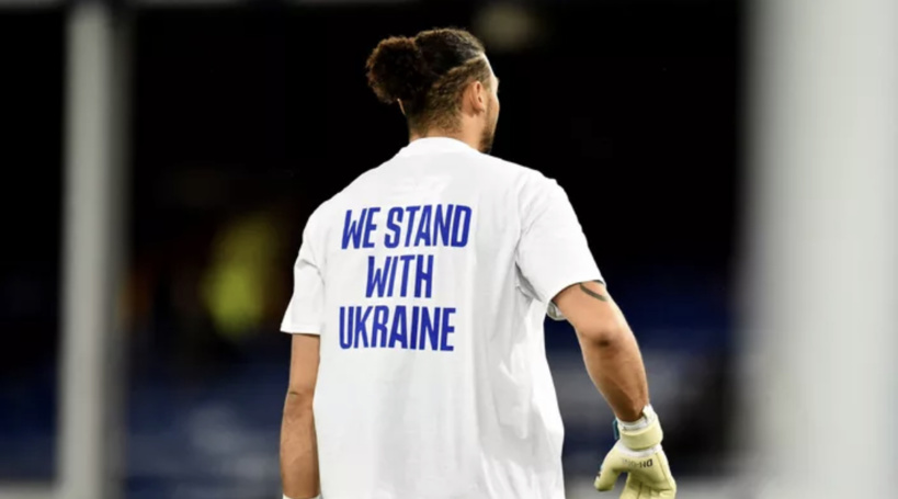 Premier League : la Chine interdit la retransmission des matches pour éviter la diffusion des signes de soutien à l'Ukraine Premier League : la Chine interdit la retransmission des matches pour éviter la diffusion des signes de soutien à l'Ukraine