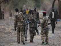 Combattants rebelles sud-soudanais dans l'Etat de Jonglei, le 1er février 2014. REUTERS/Goran Tomasevic