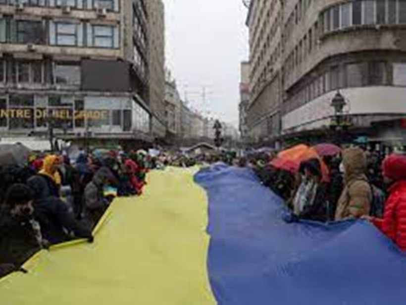 En Serbie, les Russes opposés à la politique de Moscou arrivent par milliers En Serbie, les Russes opposés à la politique de Moscou arrivent par milliers