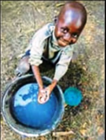 Les enfants sont plus vulnérables aux effets nocifs du manque d'hygiène Les enfants sont plus vulnérables aux effets nocifs du manque d'hygiène