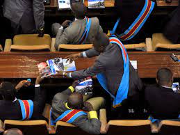 RDC: un rapport épingle l'absentéisme parlementaire