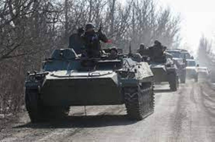 Des troupes pro-russes, près de Volnovakha, dans la région de Donestsk, dans l'est de l'Ukraine, le 12 mars 2022. REUTERS - ALEXANDER ERMOCHENKO