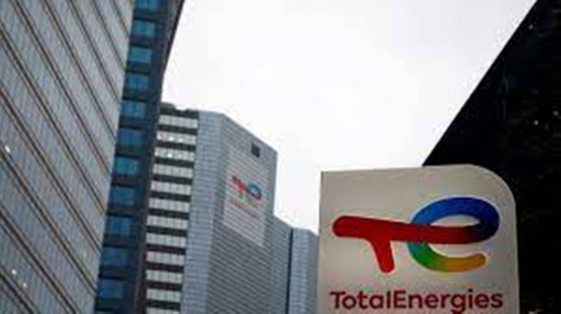 Guerre en Ukraine: TotalEnergies va arrêter d'acheter du pétrole russe Guerre en Ukraine: TotalEnergies va arrêter d'acheter du pétrole russe