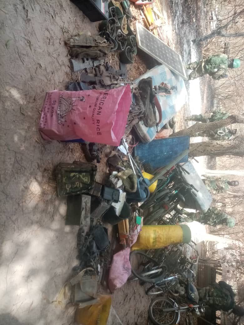 Bilan des opération en Casamance : plusieurs bases détruites, des rebelles tués, un militaire mort, des armes et de munitions saisies Bilan des opération en Casamance : plusieurs bases détruites, des rebelles tués, un militaire mort, des armes et de munitions saisies