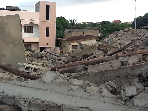 (Dernière minute) Le mur d'un  immeuble de six étages s’écroule à Dakar sur un homme