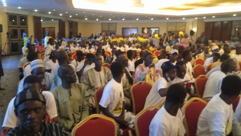 Cheikh Mbacké Bara Doly lance son mouvement et accuse des opposants d’avoir encaissé 3 milliards FCFA de Macky Cheikh Mbacké Bara Doly lance son mouvement et accuse des opposants d’avoir encaissé 3 milliards FCFA de Macky