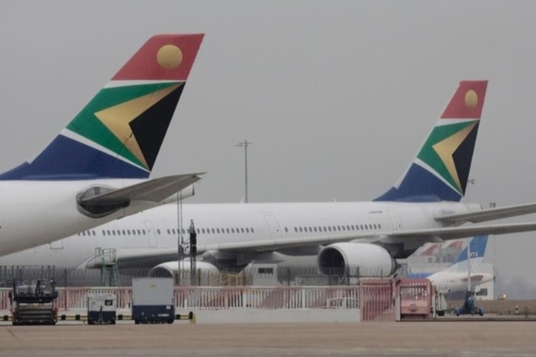 South African Airlines: Un cadavre à bord...