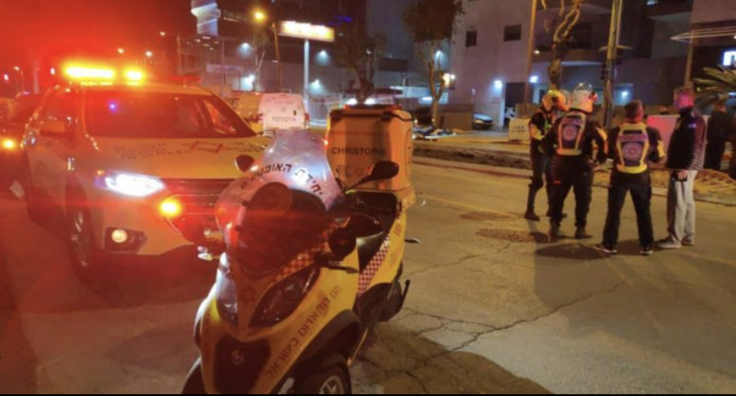 Israël: deux personnes tuées par des hommes armés à Hadera (nord) Israël: deux personnes tuées par des hommes armés à Hadera (nord)