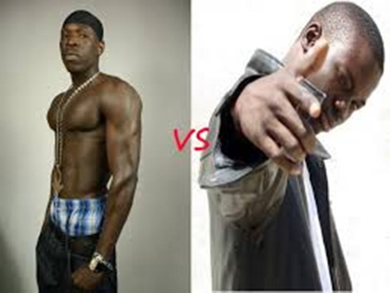 Saint-Louis-Clash Nit Doff et Canabasse : Un étudiant souffrant de 3 fractures au bassin, la gendarmerie traque les rappeurs Saint-Louis-Clash Nit Doff et Canabasse : Un étudiant souffrant de 3 fractures au bassin, la gendarmerie traque les rappeurs