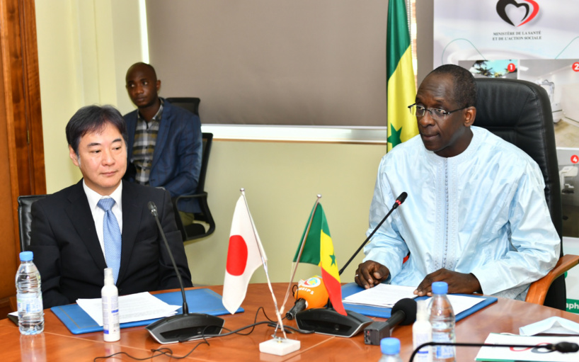 Covid-19 : Le Sénégal réceptionne un lot de 300.000 doses AstraZeneca Covid-19 : Le Sénégal réceptionne un lot de 300.000 doses AstraZeneca