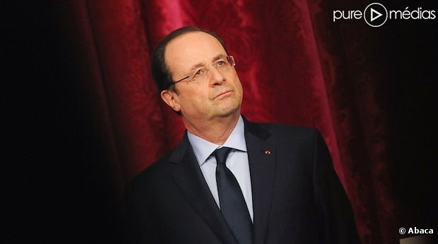 Révélations de "Closer" : "Le Monde" raconte la nuit blanche de François Hollande à l'Elysée
