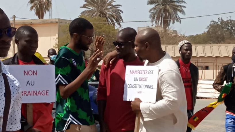 Violences policières au Sénégal : des membres du mouvement citoyen décident de saisir la justice Violences policières au Sénégal : des membres du mouvement citoyen décident de saisir la justice