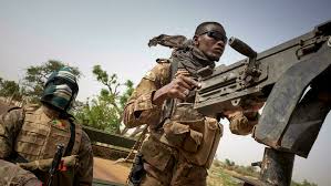 Mali: l'armée fait état de plus de 200 terroristes tués dans le village de Moura