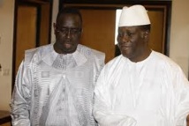 Paris: Macky Sall au chevet de Alassane Ouattara à l'hôpital américain de Neuilly Paris: Macky Sall au chevet de Alassane Ouattara à l'hôpital américain de Neuilly